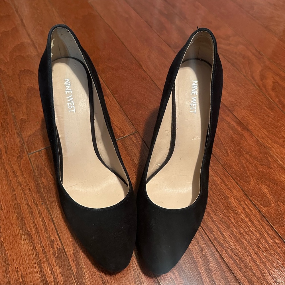 Nine West black heels size 8.5